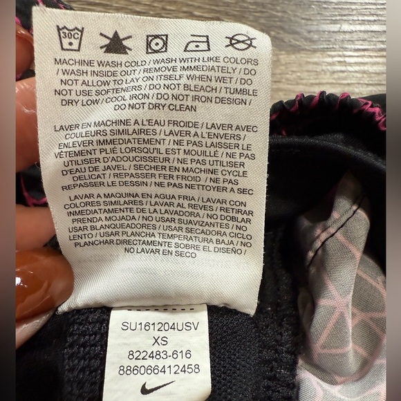 Nike Shorts Womens XS Multi-Color Starglass Printed Black Dri-Fit Activewear Gym - Picture 5 of 5